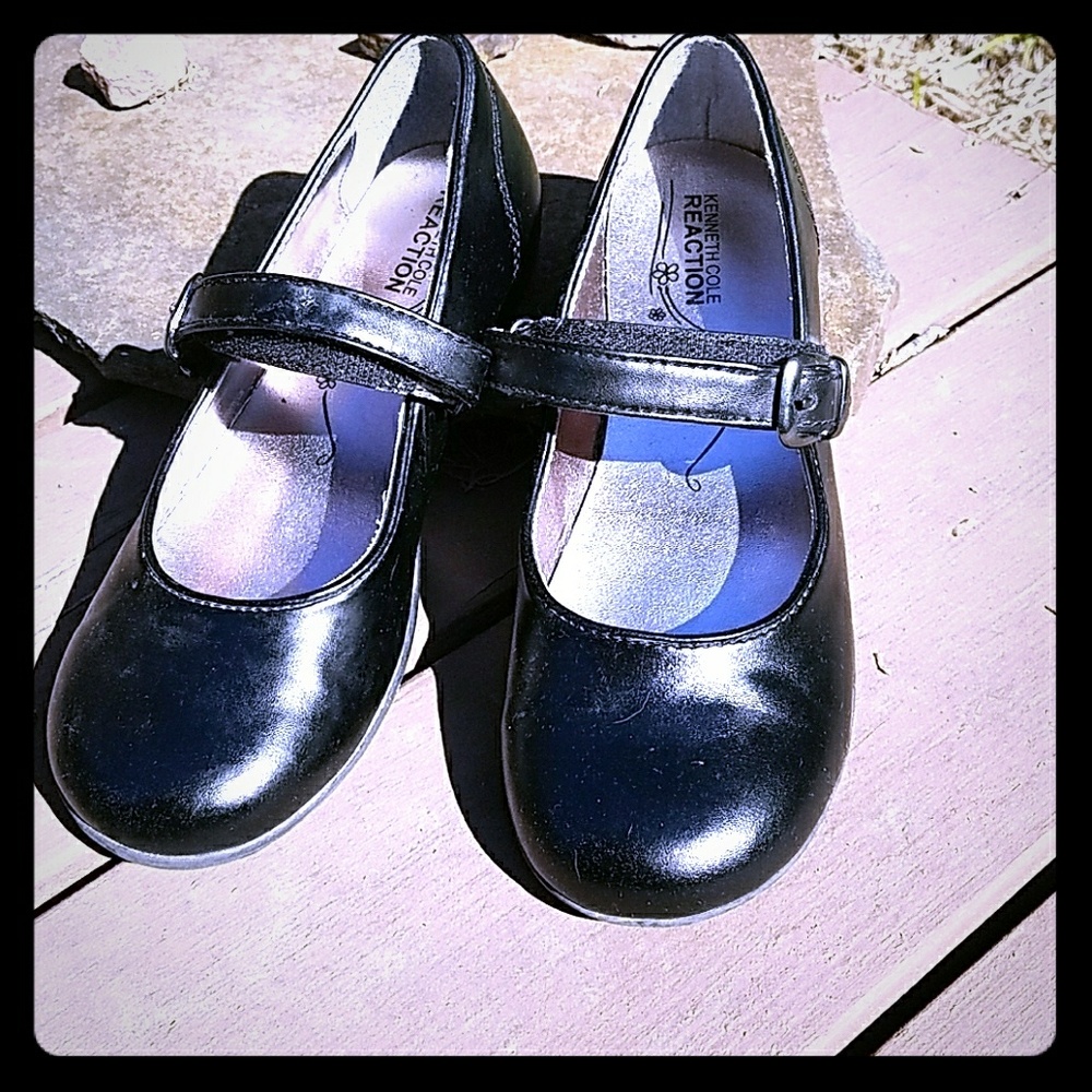 Kenneth Cole Reaction Mary Jane Kids Shoes